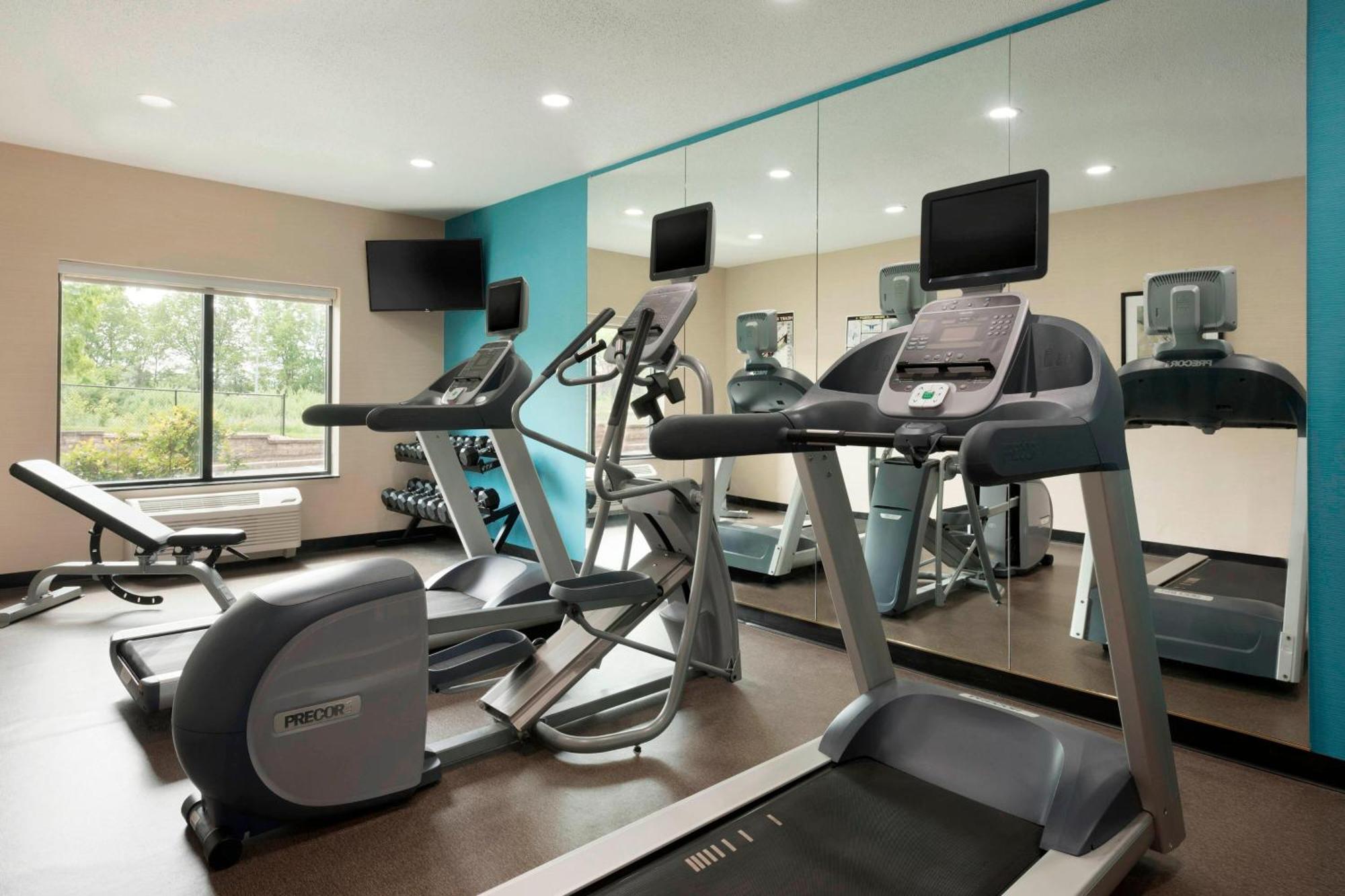 Fairfield Inn & Suites Hartford מנצ'סטר מראה חיצוני תמונה