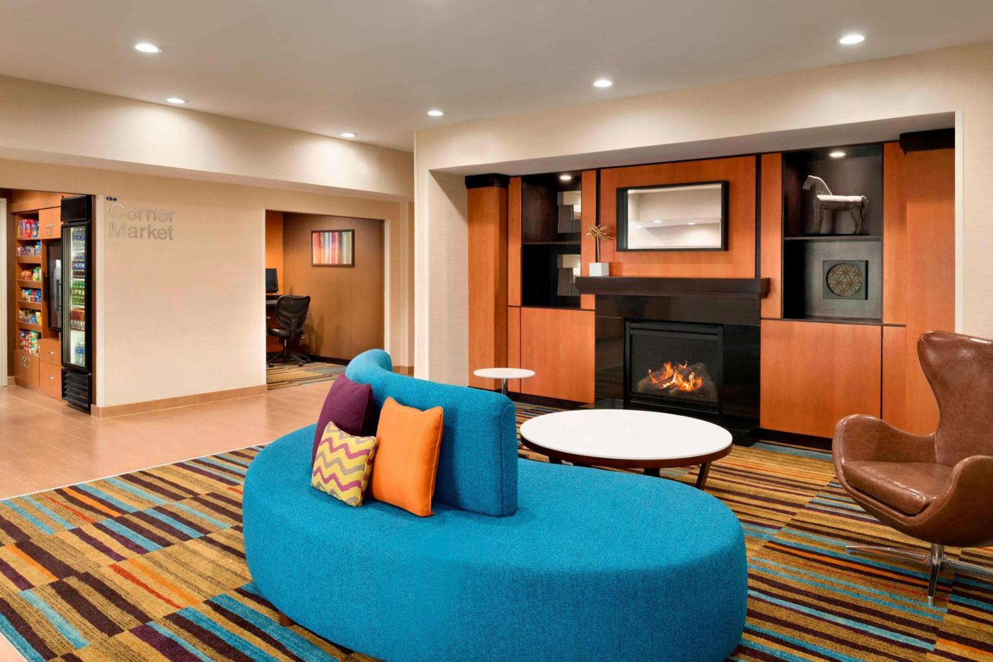 Fairfield Inn & Suites Hartford מנצ'סטר מראה חיצוני תמונה